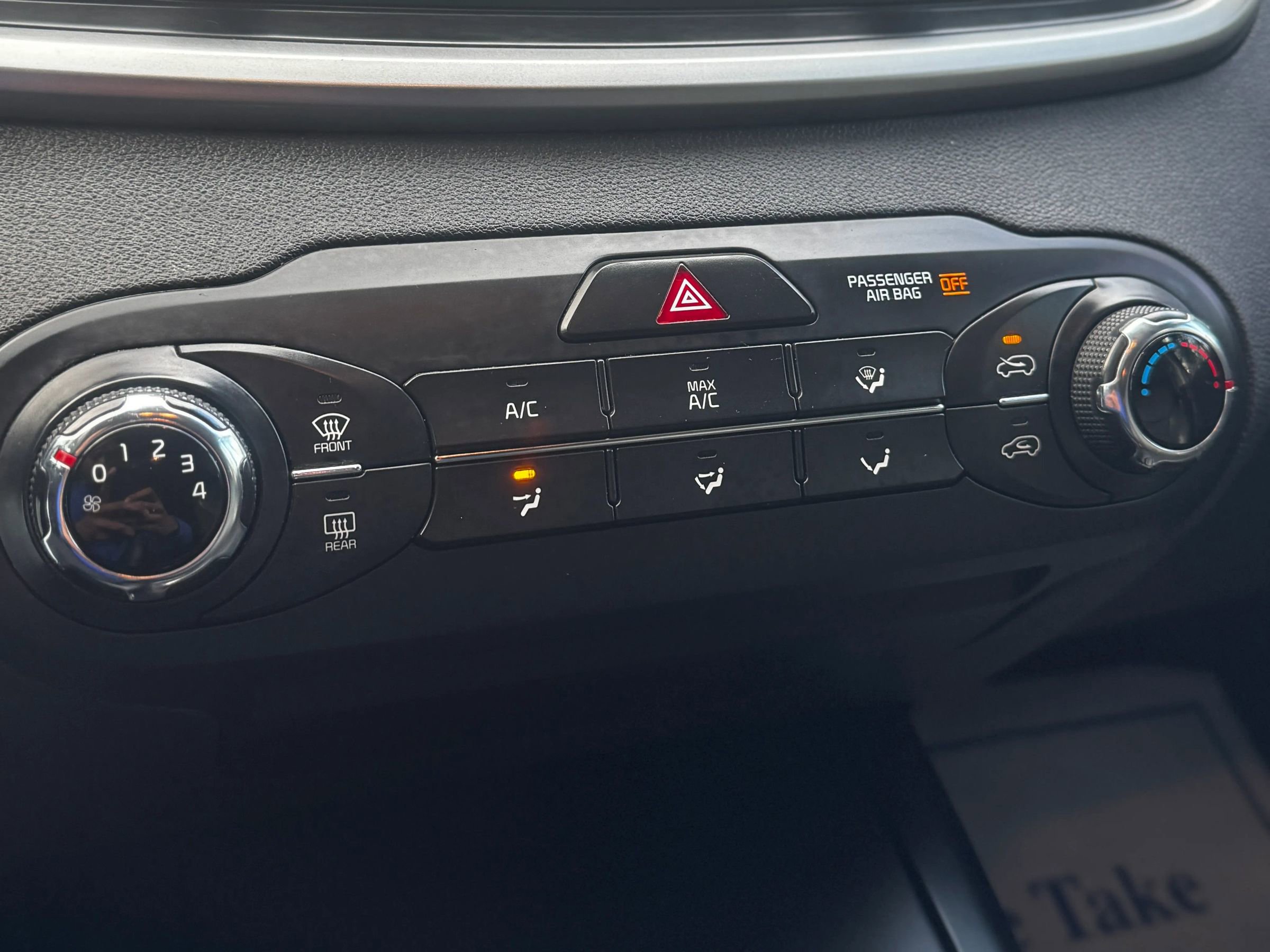 Used 2016 Kia Sorento LX image 19