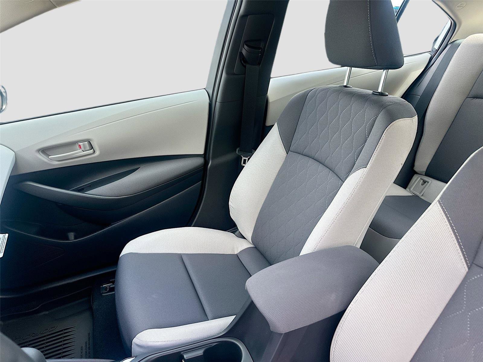 New 2026 Toyota Corolla LE image 24