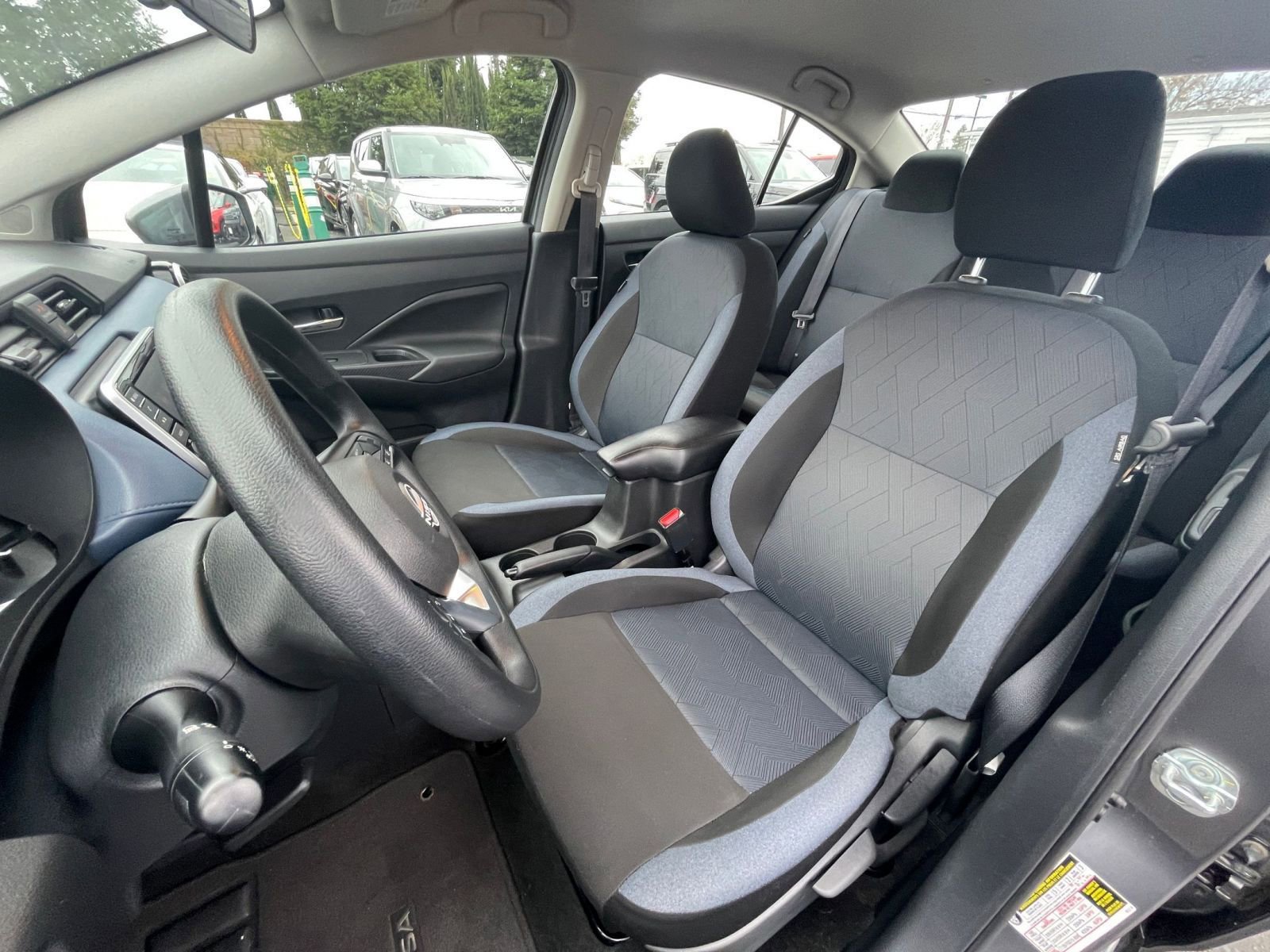 Used 2025 Nissan Versa SV image 31