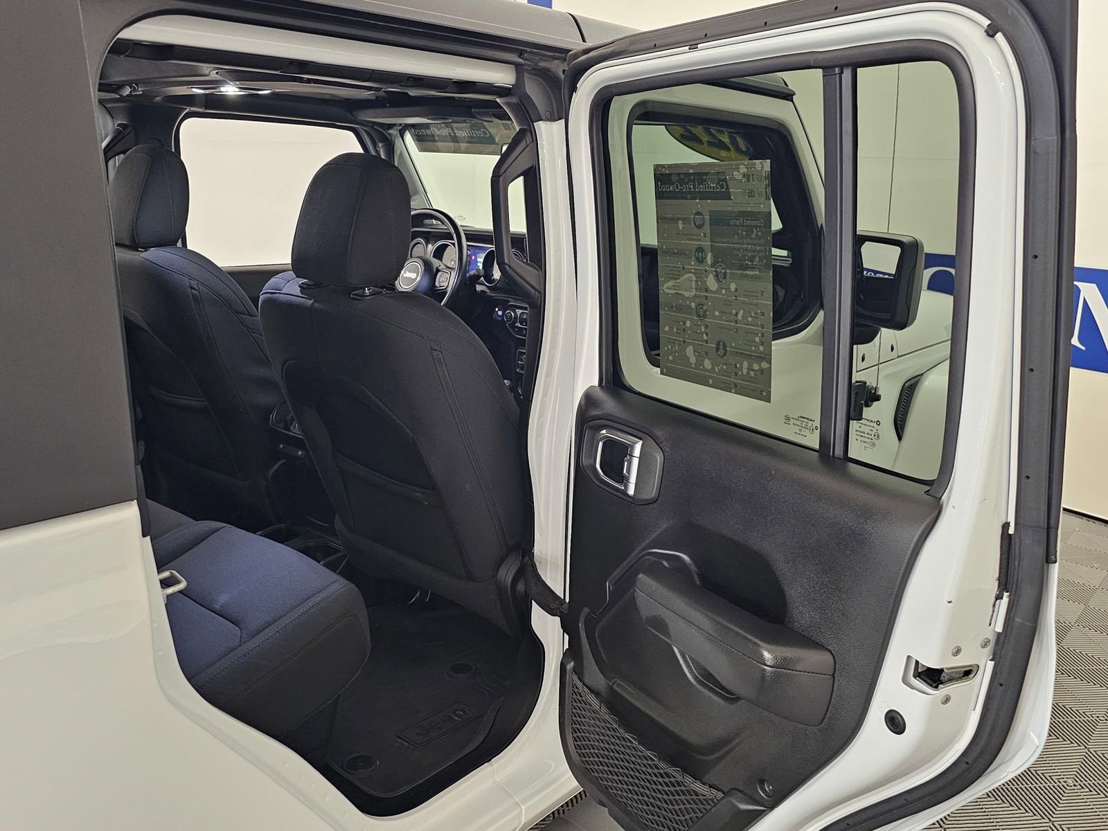 Used 2022 Jeep Gladiator Sport image 44