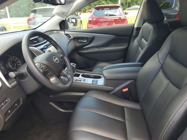 Certified 2024 Nissan Murano SV w/ SV Midnight Edition Package image 17