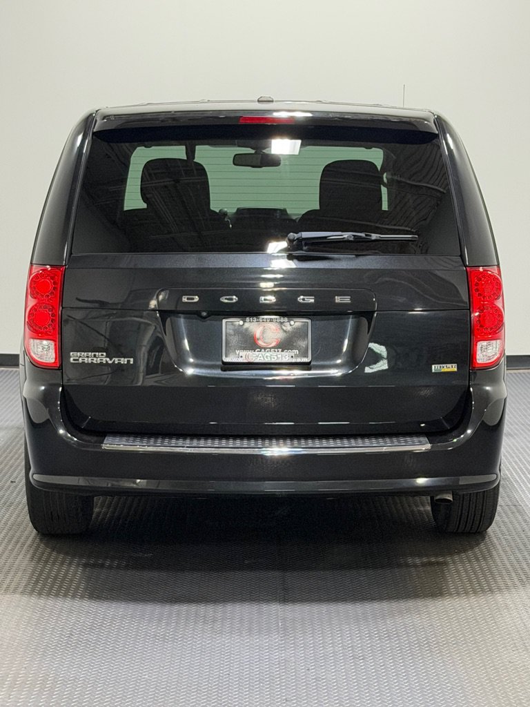 Used 2018 Dodge Grand Caravan SE w/ UConnect Hands-Free Group FWD image 6