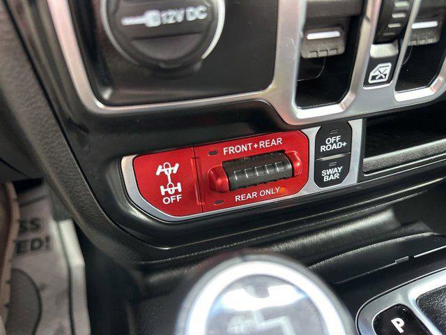 Certified 2023 Jeep Wrangler Unlimited Rubicon w/ Xtreme 35 Tire Package image 19