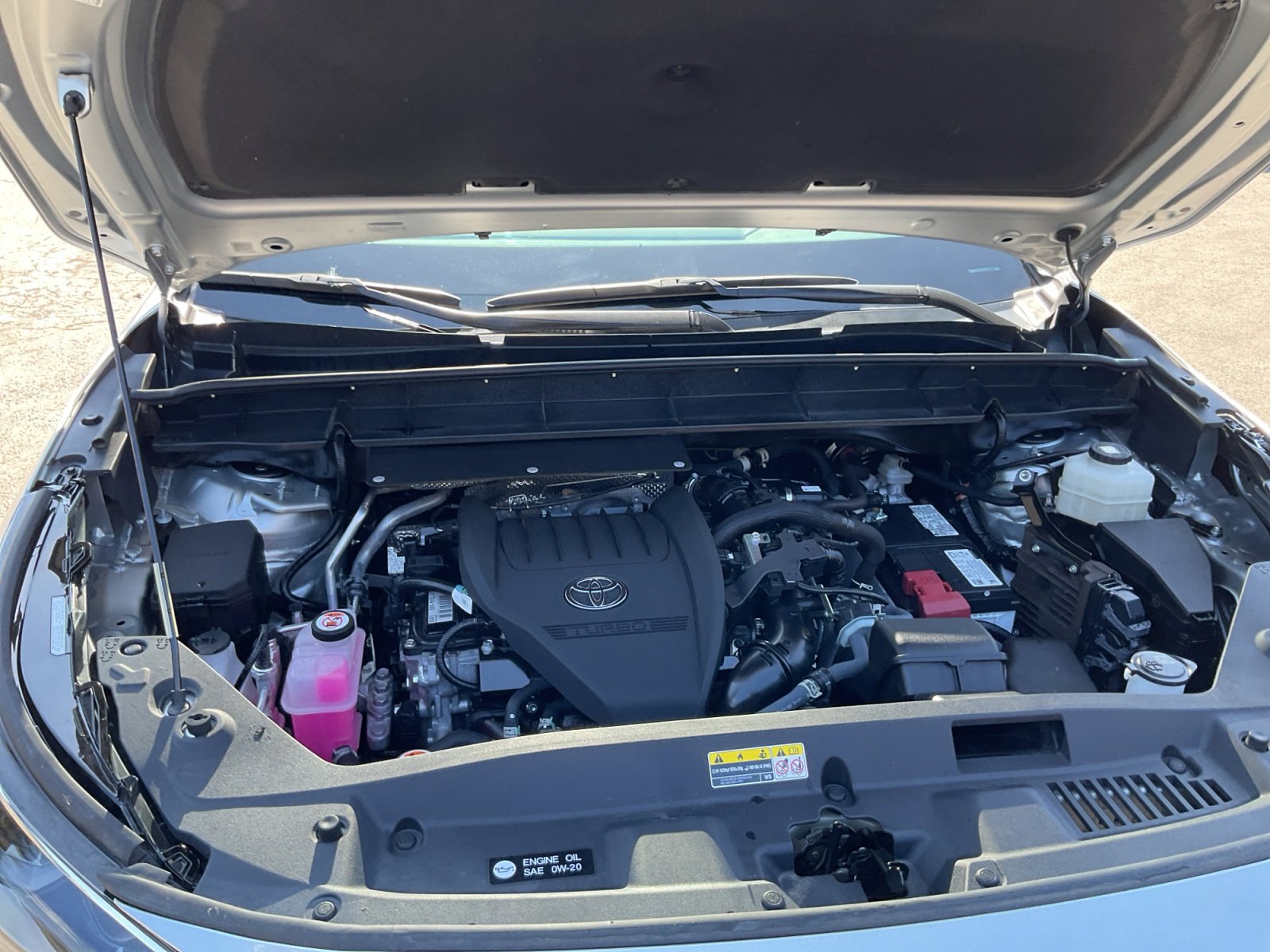 Used 2024 Toyota Highlander LE image 23