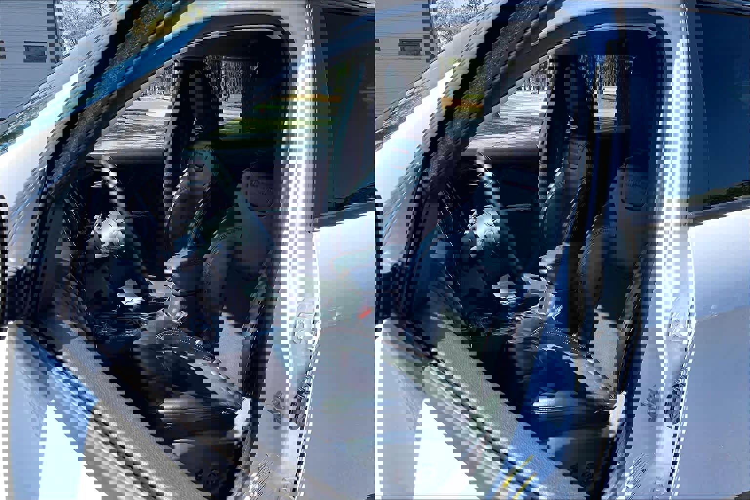 Used 2020 Jeep Cherokee Trailhawk w/ Cold Weather Group image 8