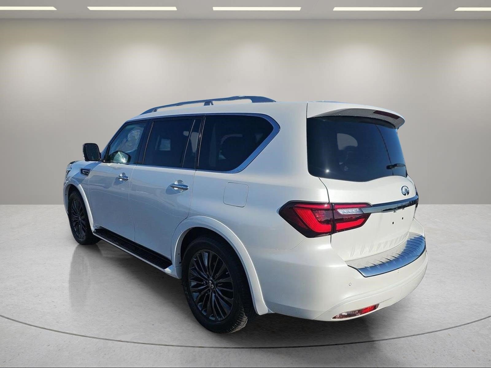 Used 2023 INFINITI QX80 Premium Select w/ Cargo Package RWD image 6