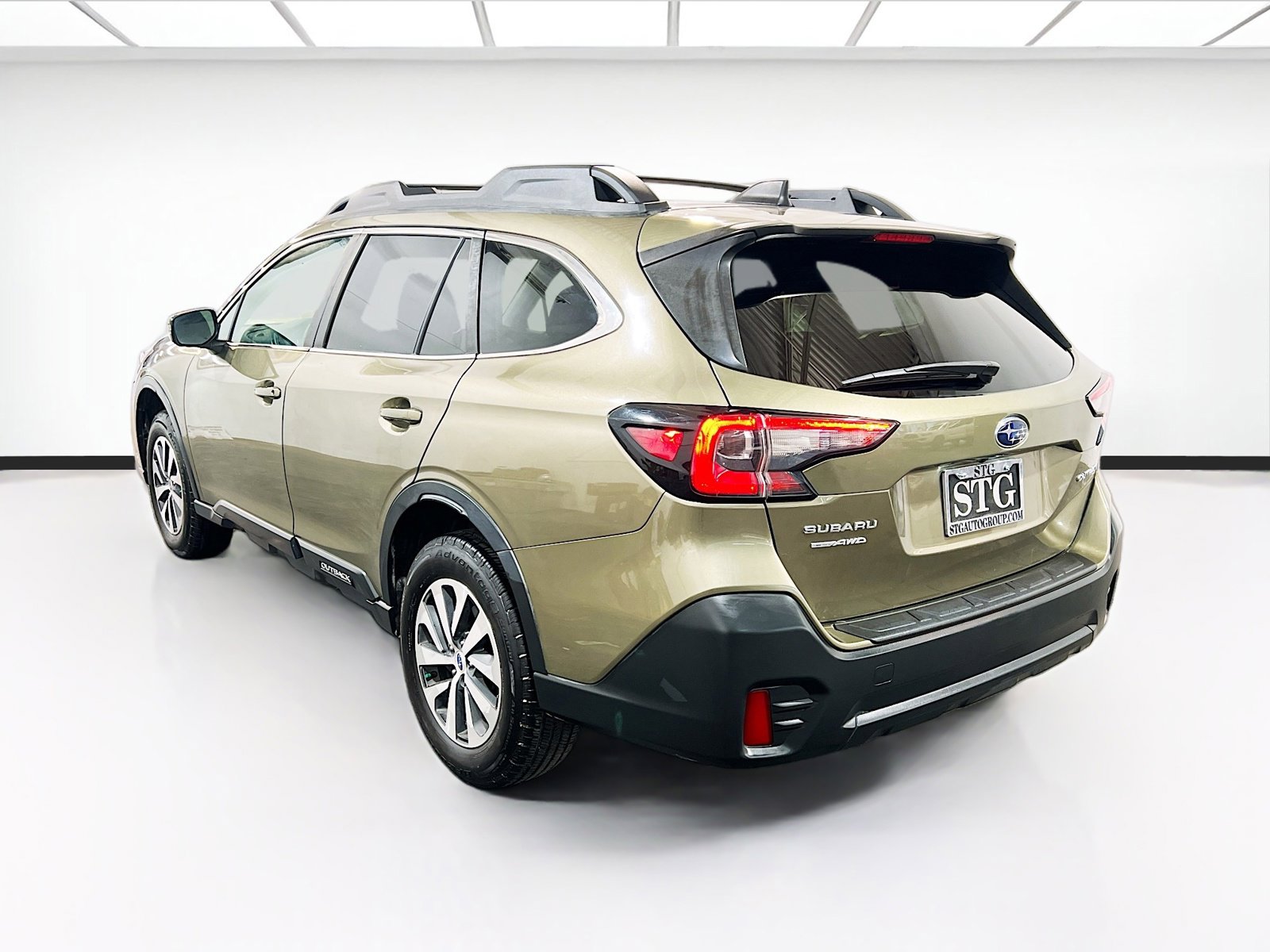 Used 2022 Subaru Outback Premium AWD/4WD image 6