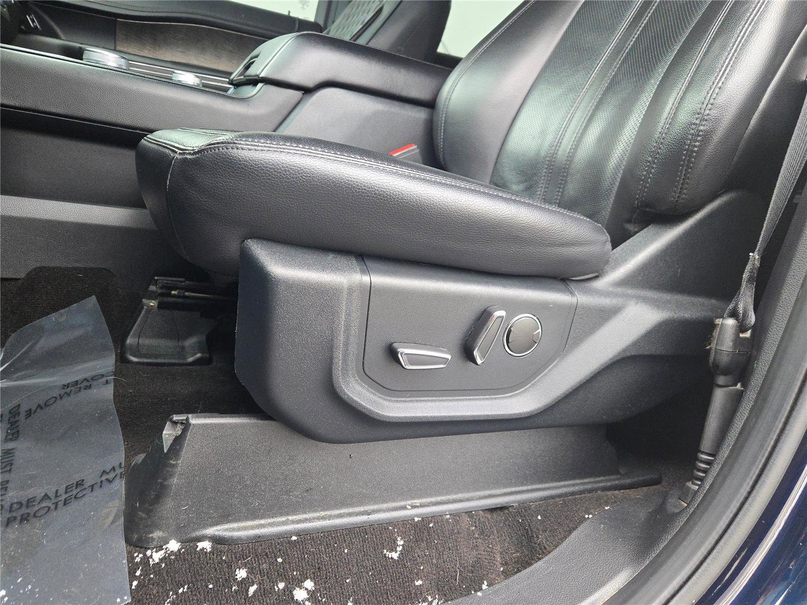 Used 2021 Ford Expedition Limited image 30