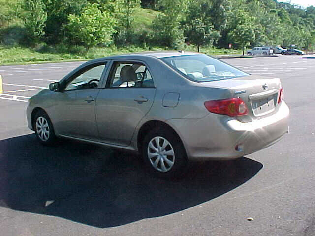 Used 2009 Toyota Corolla LE w/ All Weather Guard Pkg image 7
