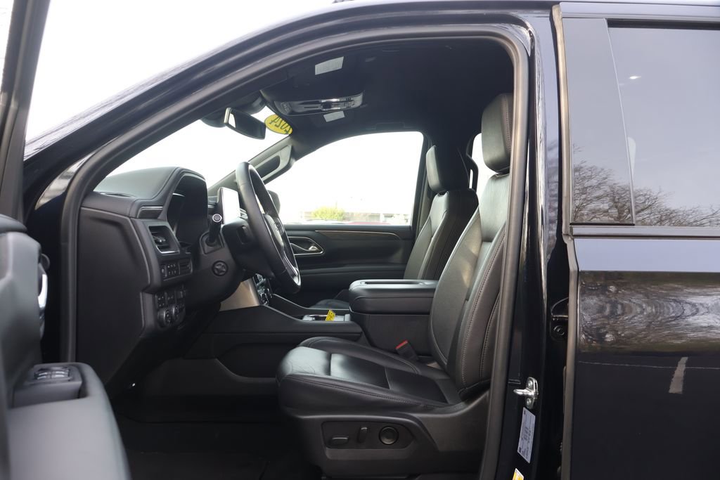 Certified 2024 Chevrolet Suburban Z71 w/ Off-Road Capability Package AWD/4WD image 33