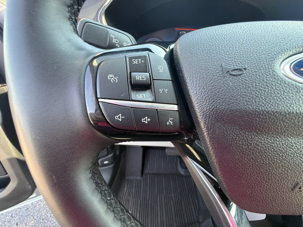 Used 2023 Ford Escape Active w/ Tech Pack #2 AWD/4WD image 16