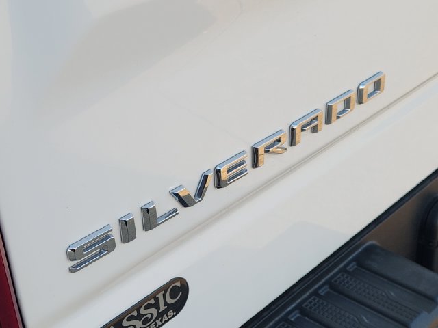 Used 2024 Chevrolet Silverado 1500 LT Trail Boss w/ Convenience Package II AWD/4WD image 9