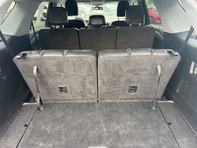 Used 2023 Ford Explorer XLT w/ Equipment Group 202A image 28