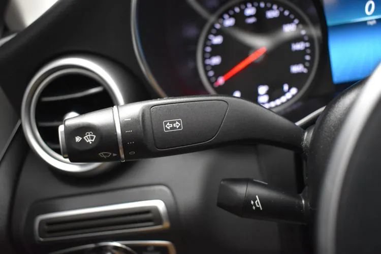 Used 2019 Mercedes-Benz C 300 4MATIC Sedan image 26