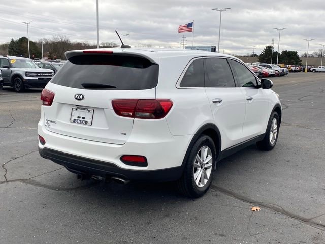 Used 2019 Kia Sorento LX image 4