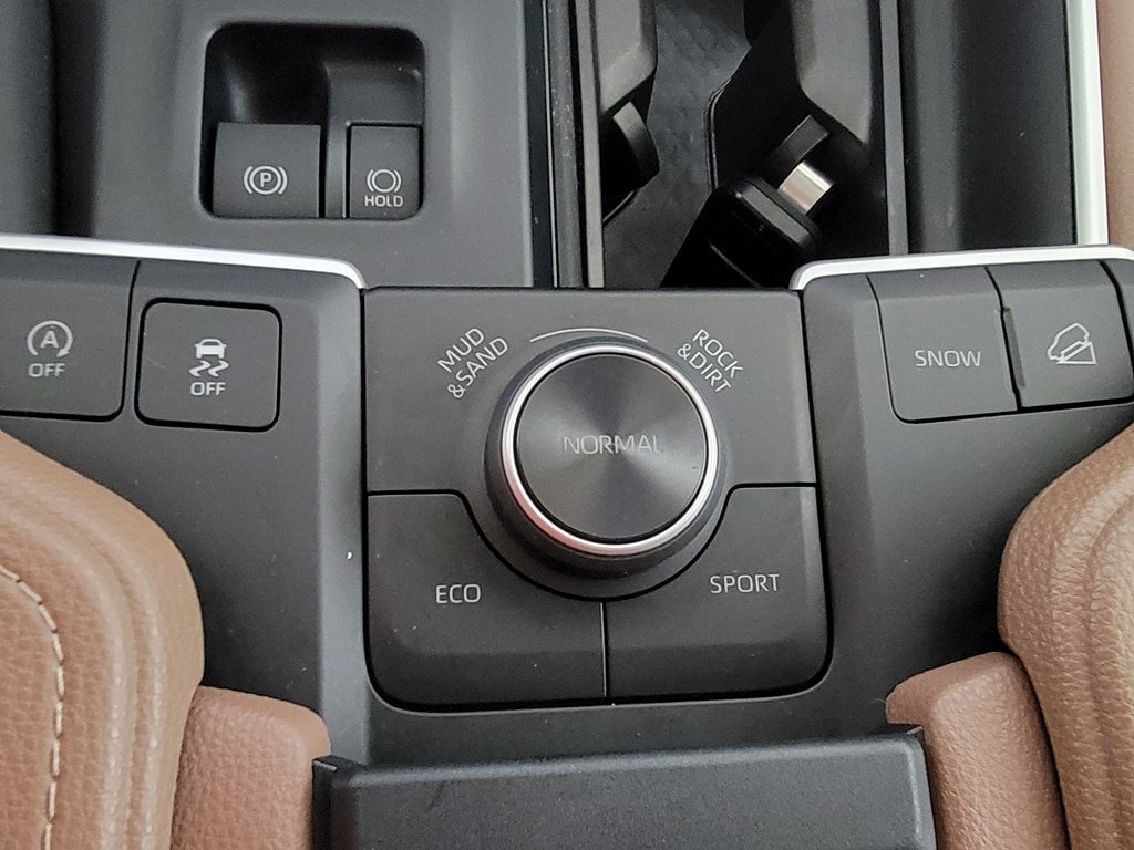 Certified 2025 Toyota Grand Highlander AWD image 29