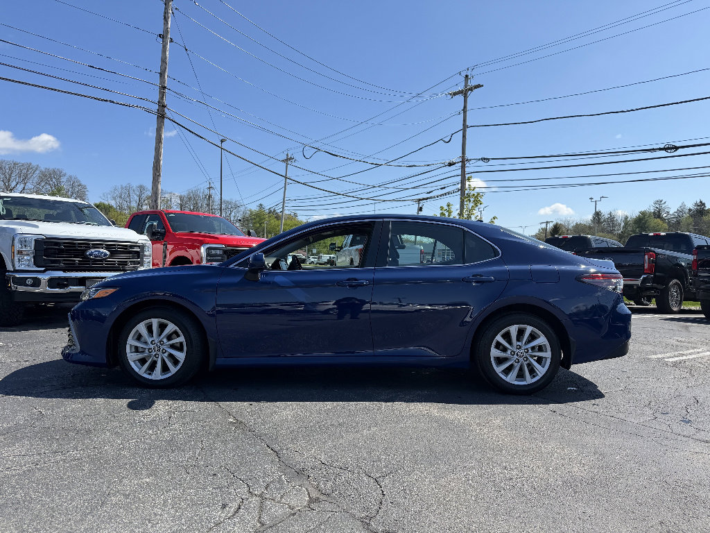Used 2023 Toyota Camry LE AWD/4WD image 3