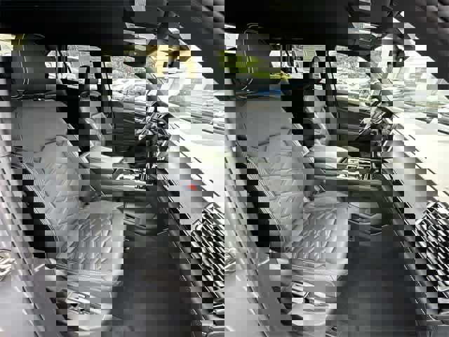 Used 2024 Volkswagen Atlas Cross Sport SE image 21