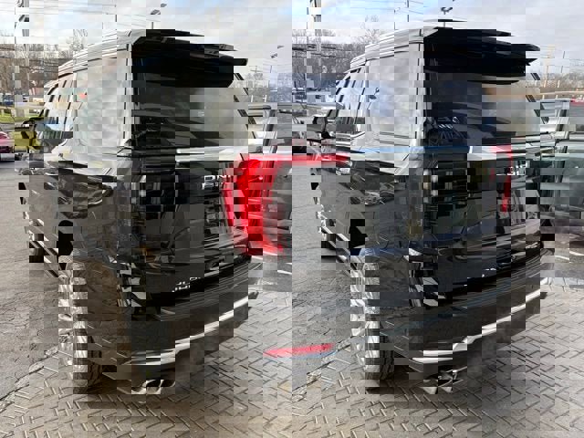 New 2026 GMC Yukon Denali image 8