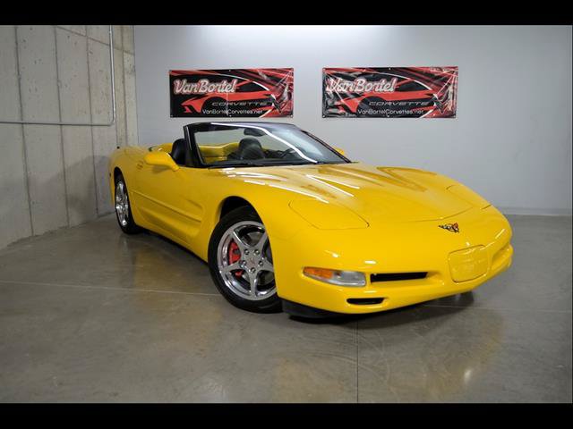 Used 2002 Chevrolet Corvette Convertible w/ Preferred Equipment Group2 RWD image 1