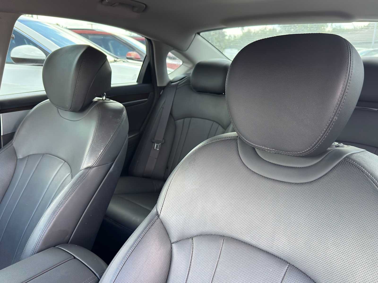 Used 2020 Genesis G80 3.8 RWD image 8