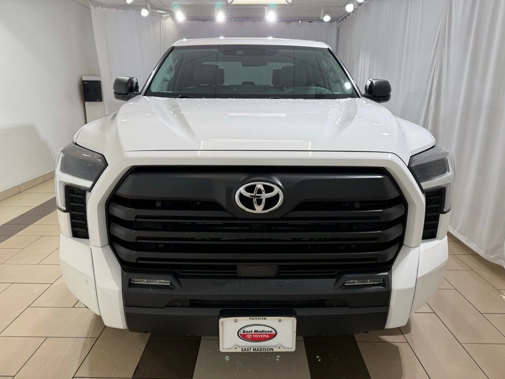 Used 2023 Toyota Tundra SR5 w/ SR5 Premium Package AWD/4WD image 8