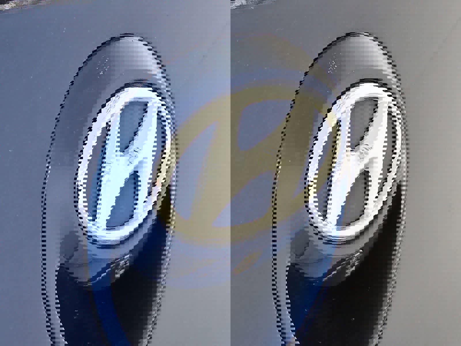 Used 2017 Hyundai Veloster image 11