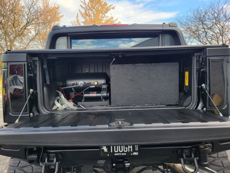Used 2005 HUMMER H2 SUT w/ Preferred Equipment Group AWD/4WD image 55