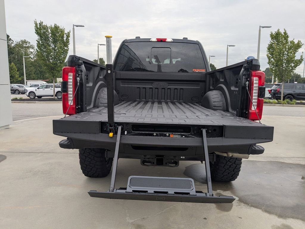 New 2025 Ford F250 Lariat w/ Lariat Ultimate Package image 13
