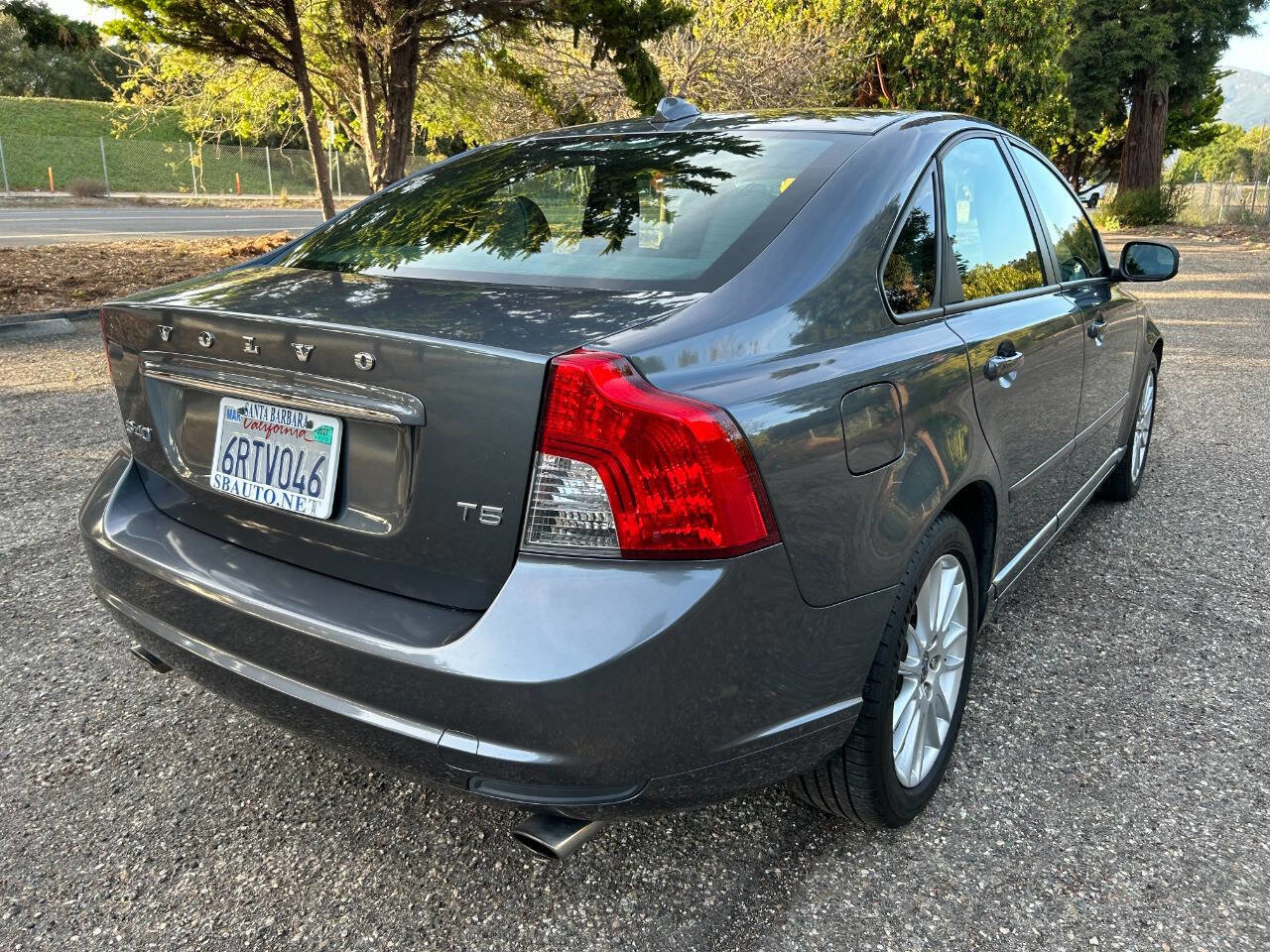 Used 2011 Volvo S40 T5 w/ Preferred Pkg FWD image 15