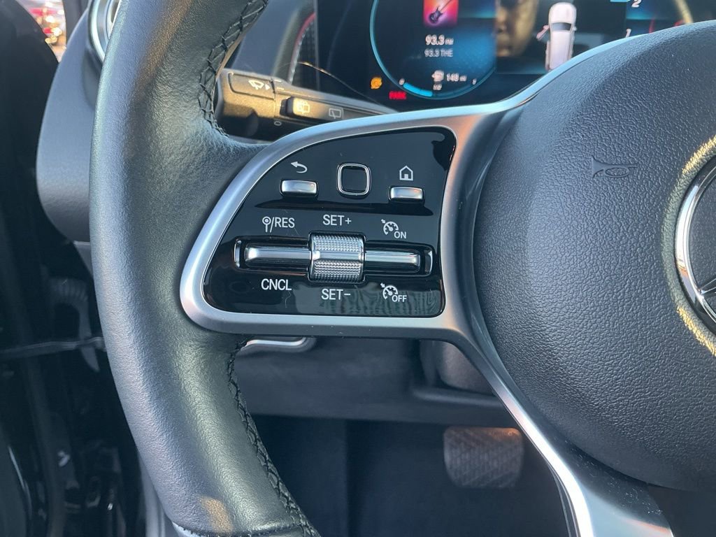 Used 2022 Mercedes-Benz GLB 250 image 14