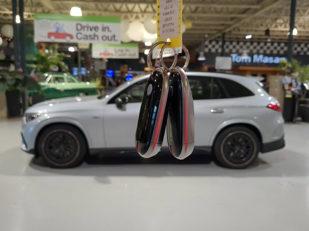 Used 2024 Mercedes-Benz GLC 43 AMG 4MATIC image 5