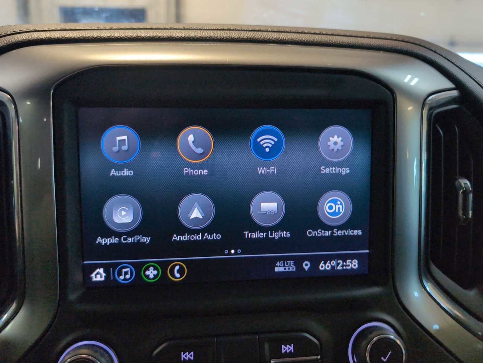 Used 2022 Chevrolet Silverado 1500 RST image 13