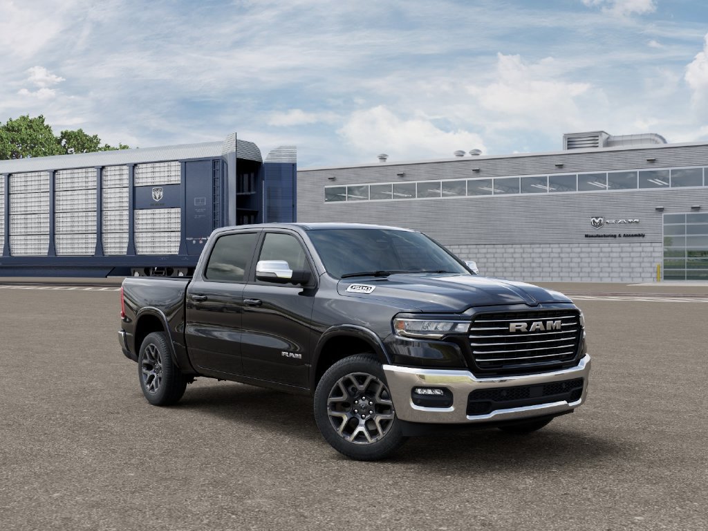 New 2027 RAM 1500 Laramie AWD/4WD image 5