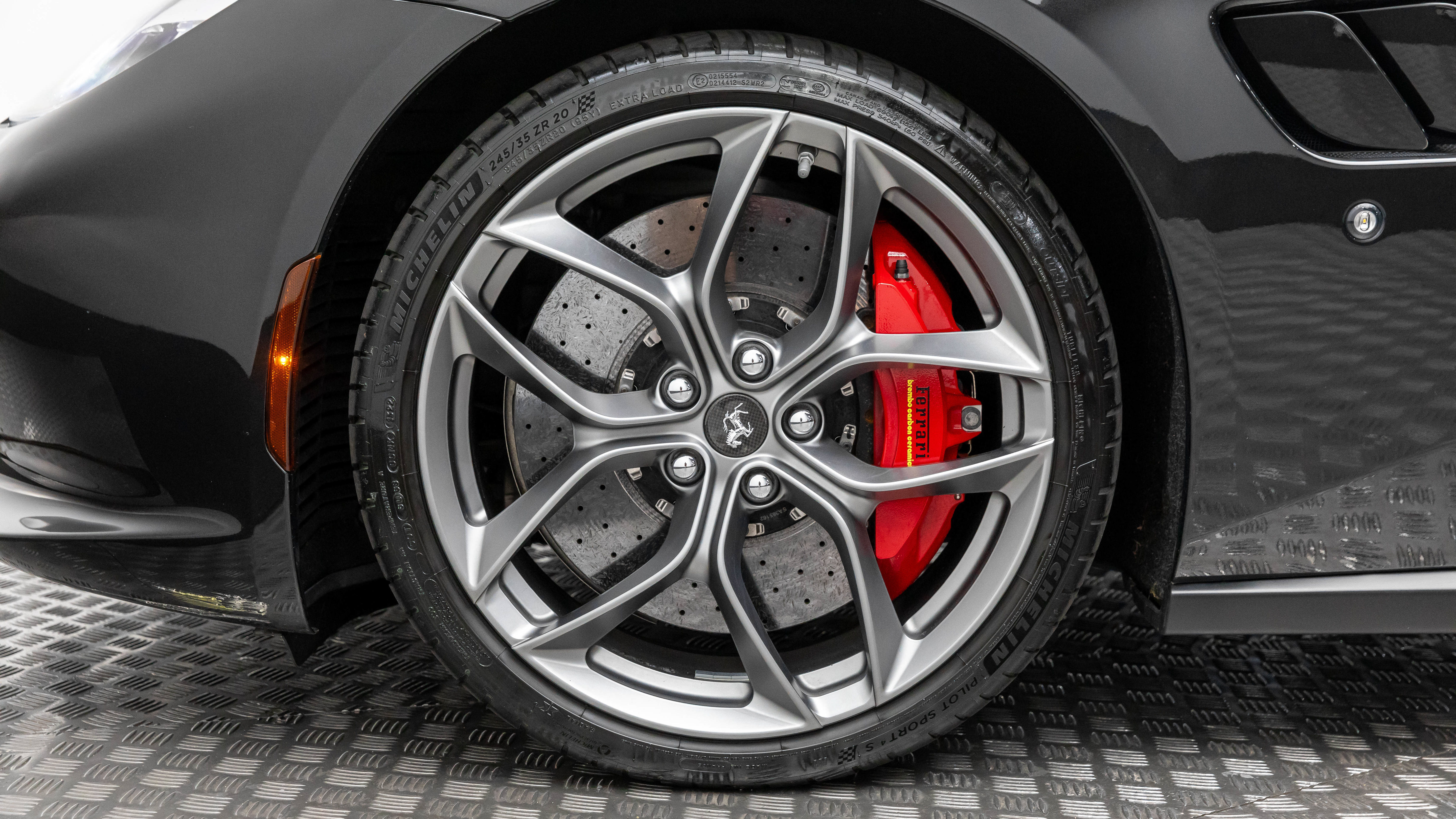 Used 2020 Ferrari GTC4Lusso T RWD image 12
