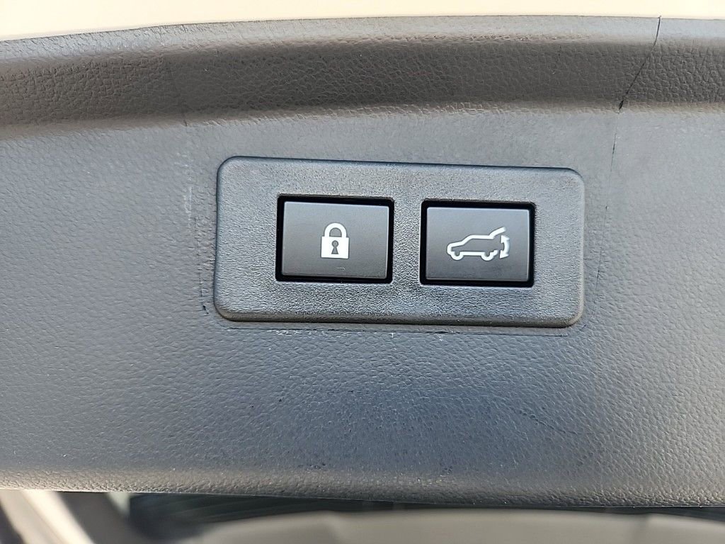 Certified 2025 Subaru Outback Limited image 8