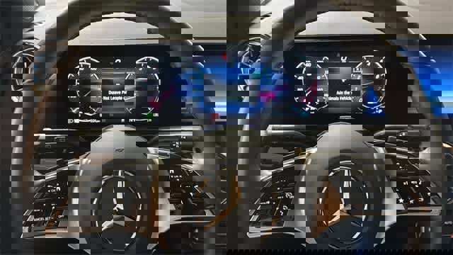 Certified 2025 Mercedes-Benz GLA 250 4MATIC image 17