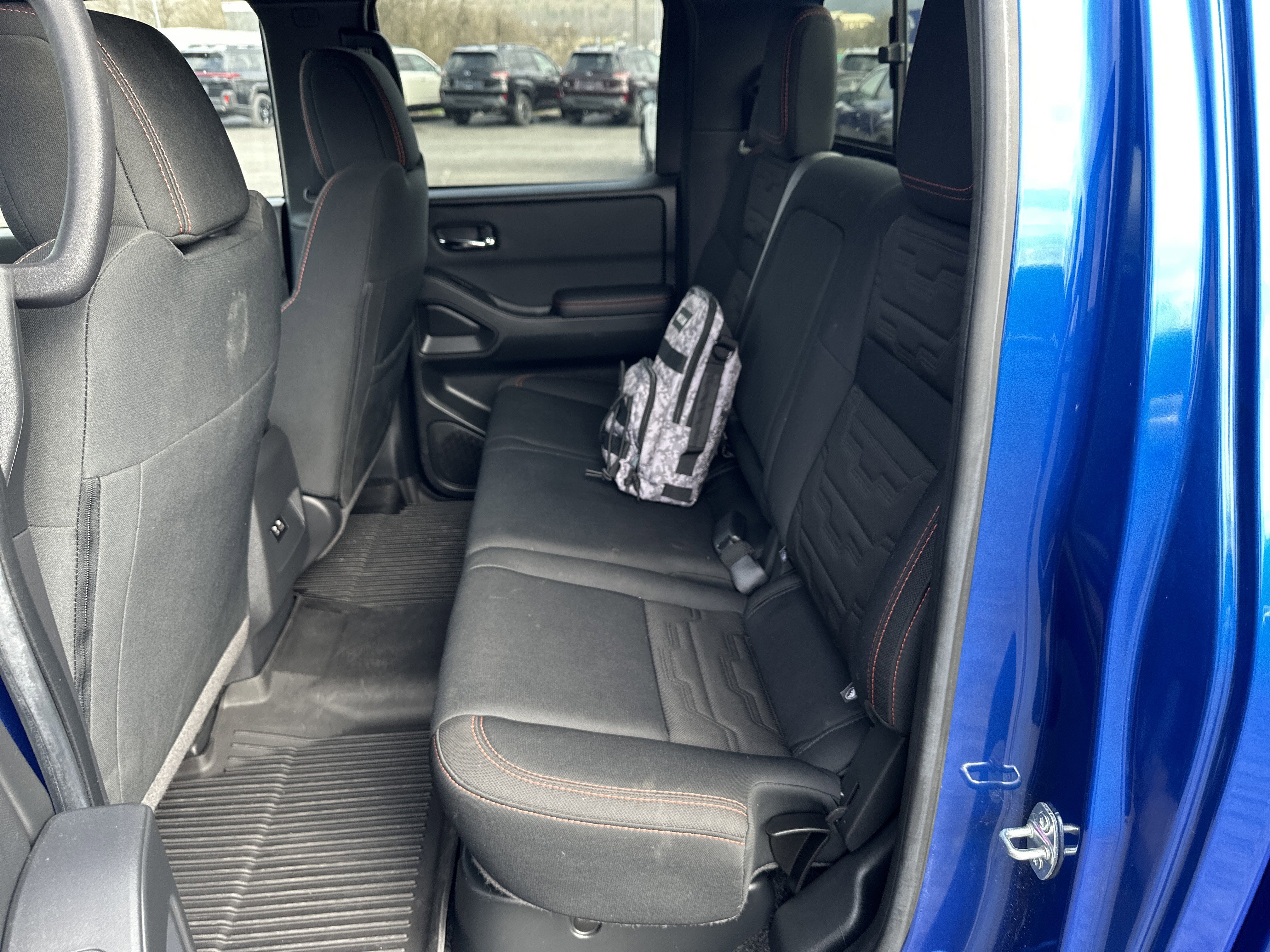 Used 2024 Nissan Frontier PRO-4X w/ Technology Package AWD/4WD image 13