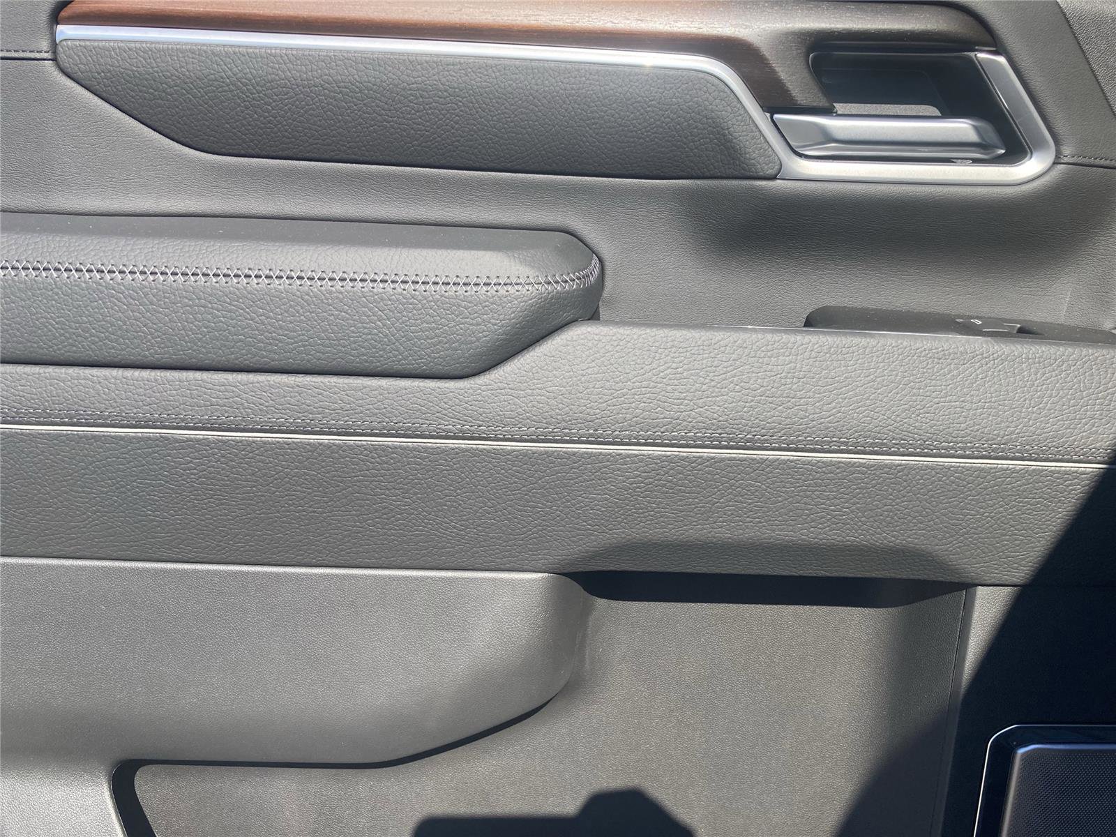 New 2026 GMC Sierra 2500 Denali w/ Denali Reserve Package image 13