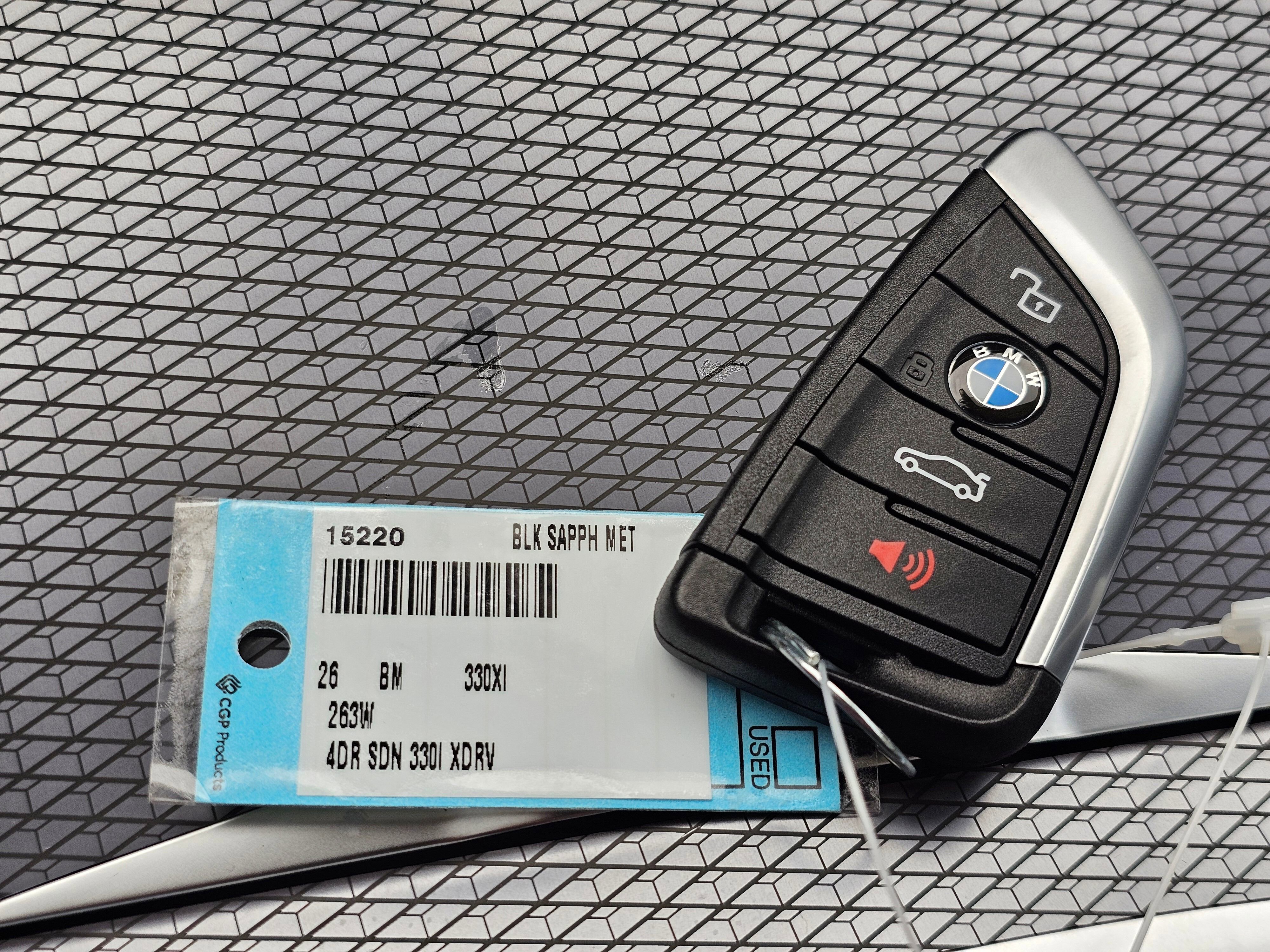 New 2026 BMW 330i xDrive Sedan w/ M Sport Package image 32