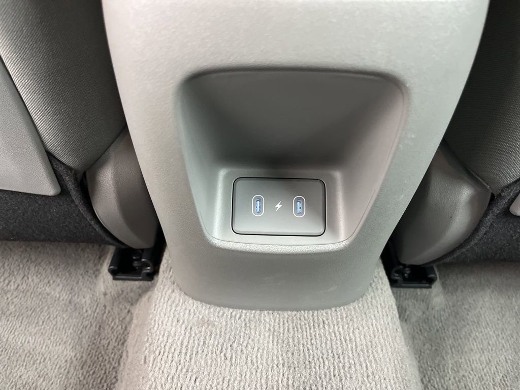 Used 2025 Hyundai Elantra SEL image 21