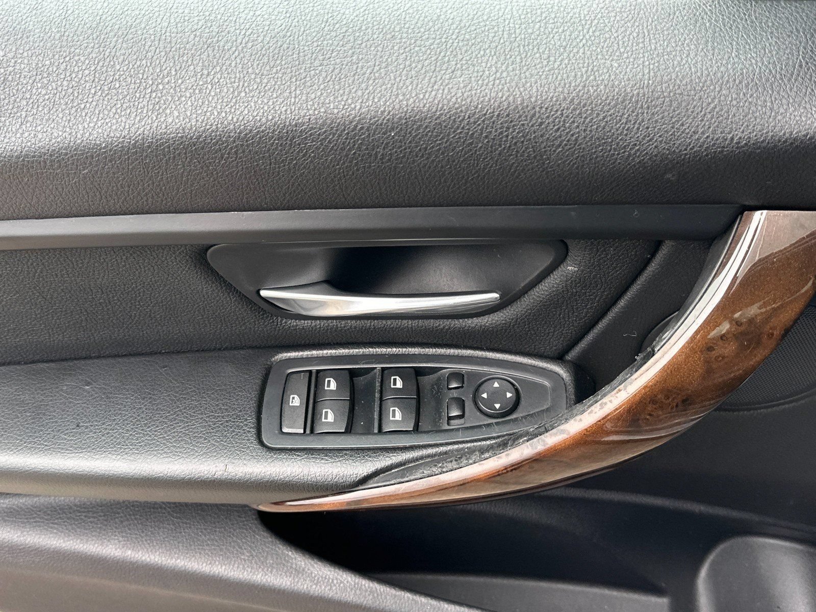 Used 2015 BMW 328i Sedan RWD image 10