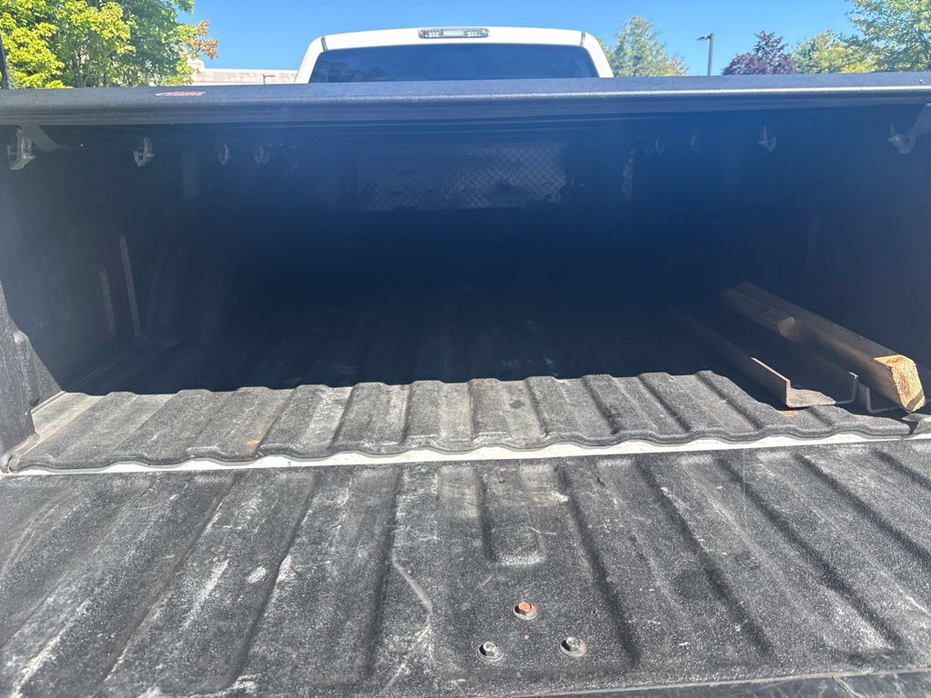 Used 2004 Chevrolet Silverado 2500 4x4 Regular Cab w/ Snow Plow Prep Package image 8