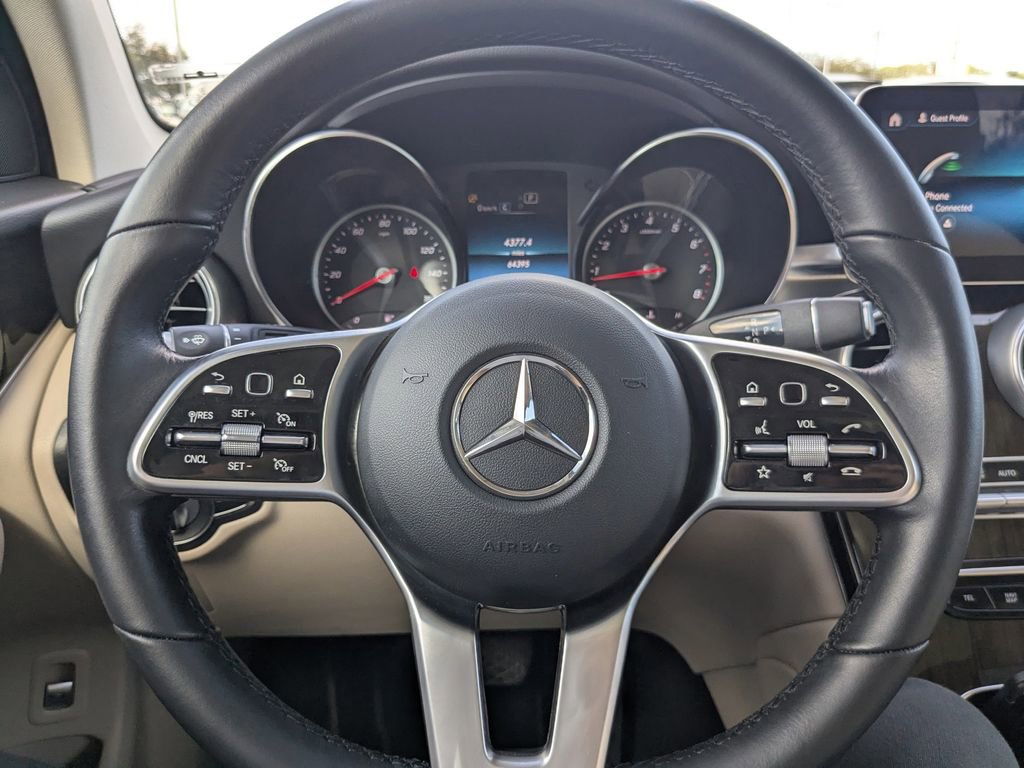Used 2021 Mercedes-Benz GLC 300 image 27