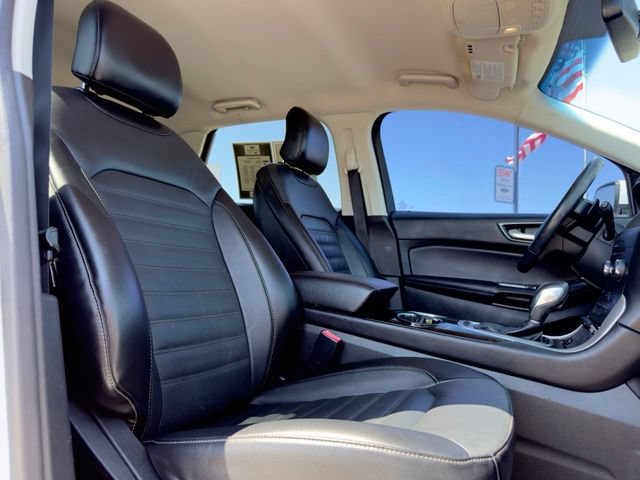 Used 2015 Ford Edge SEL w/ Equipment Group 201A FWD image 16