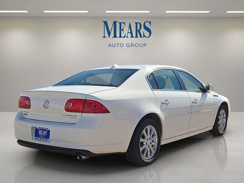 Used 2011 Buick Lucerne CXL image 5