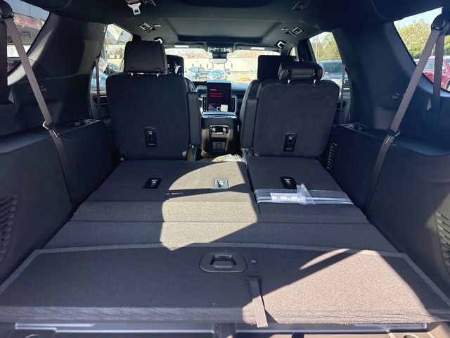 New 2026 GMC Yukon XL Elevation image 30