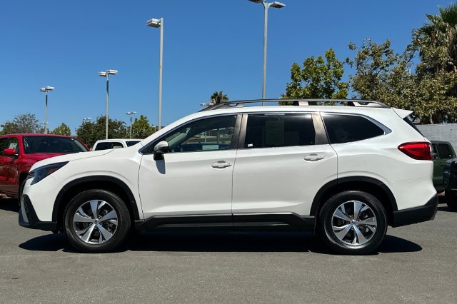 Used 2023 Subaru Ascent Premium w/ Convenience Package AWD/4WD image 7