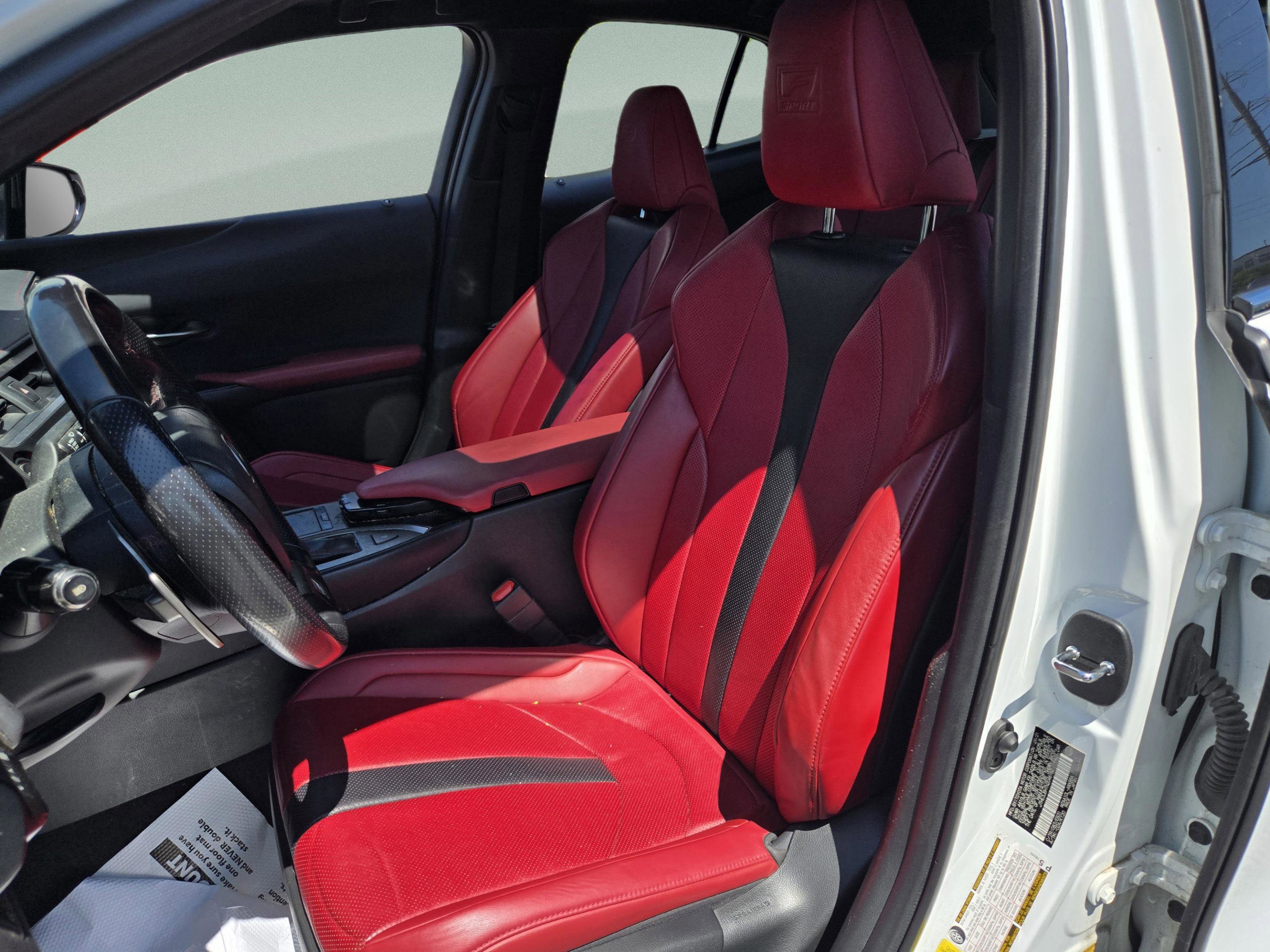 Used 2022 Lexus UX 200 F Sport w/ Accessory Package (Z2) FWD image 27