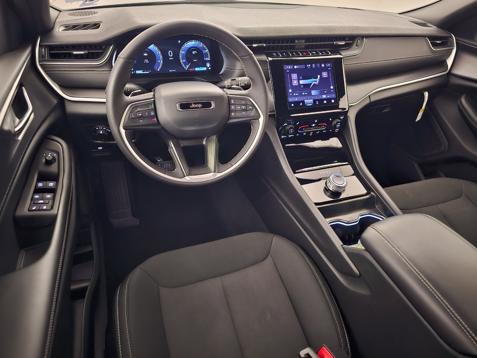 New 2026 Jeep Grand Cherokee Laredo X AWD/4WD image 7